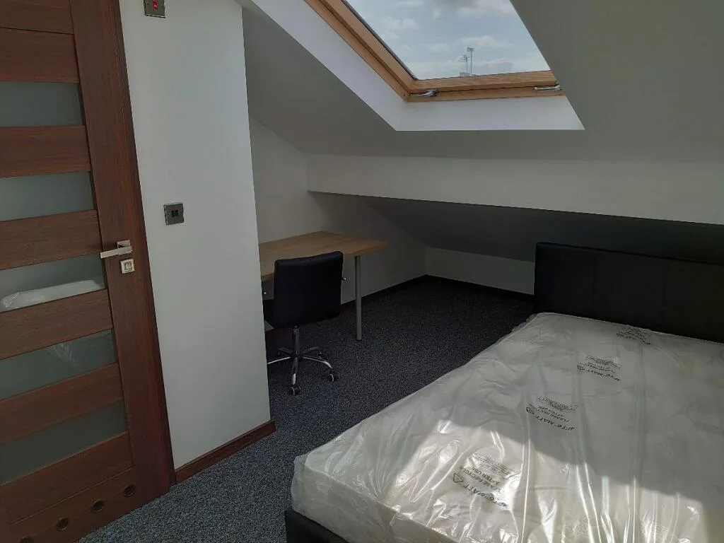 5 bedroom terraced house for rent