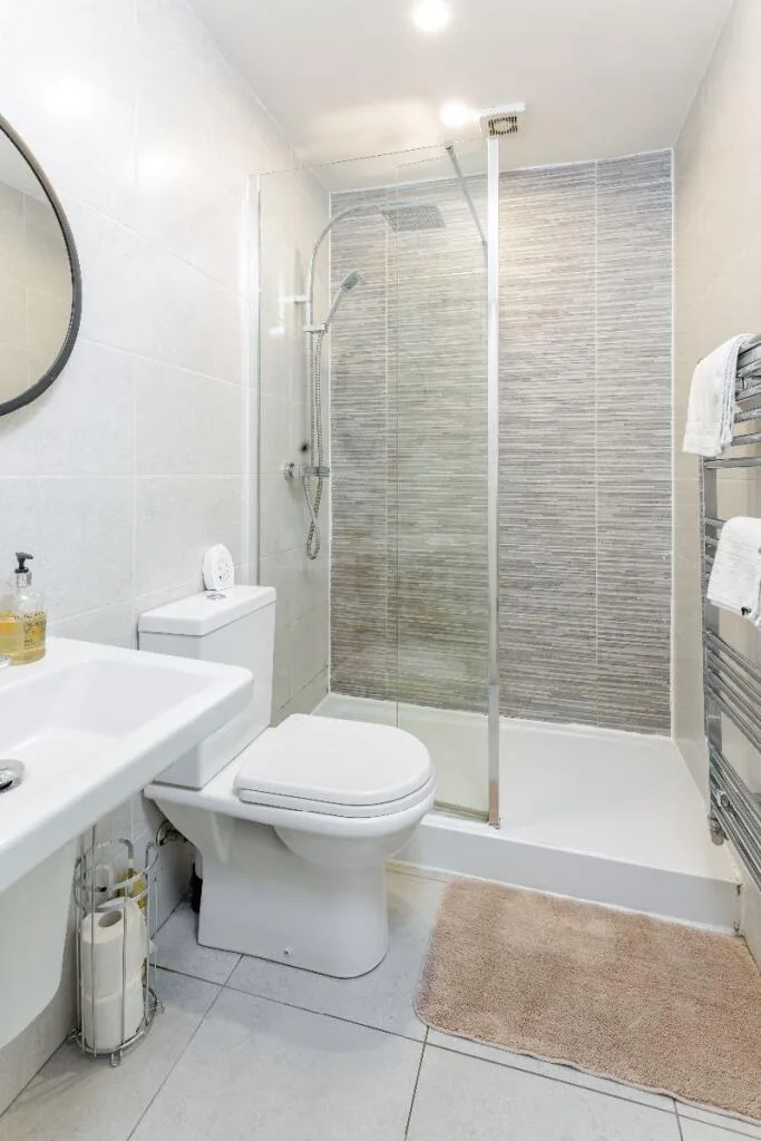 6 bedroom terraced house for rent