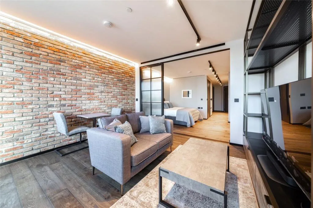 Studio flat for rent