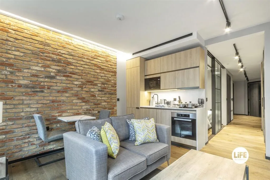 Studio flat for rent
