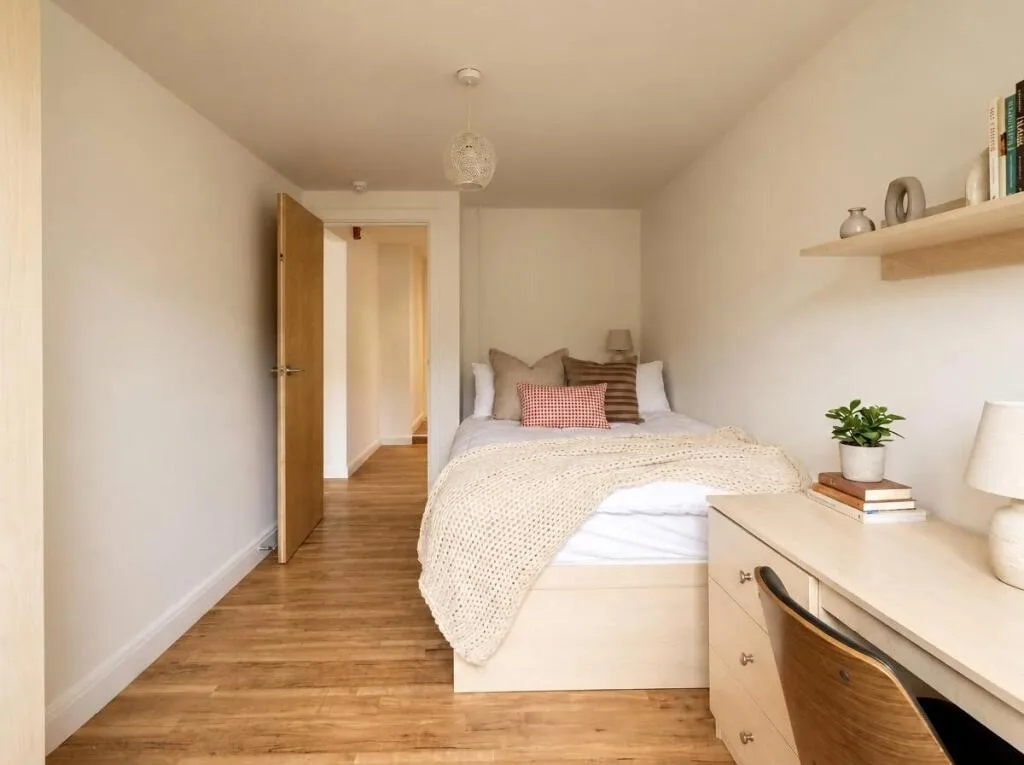 5 bedroom apartment for rent