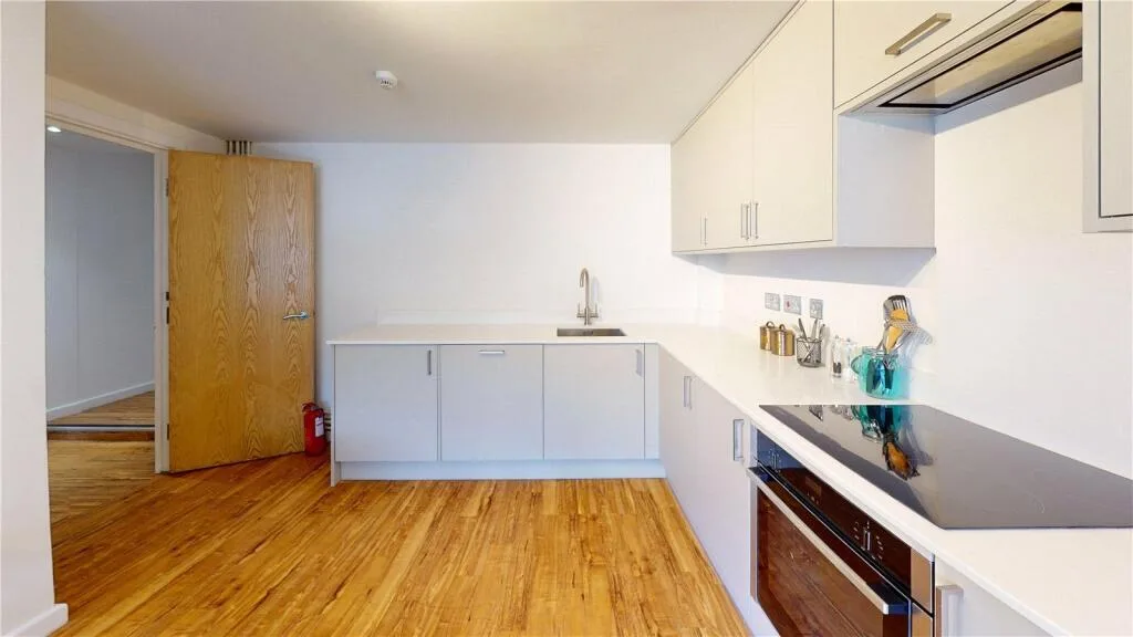 5 bedroom apartment for rent
