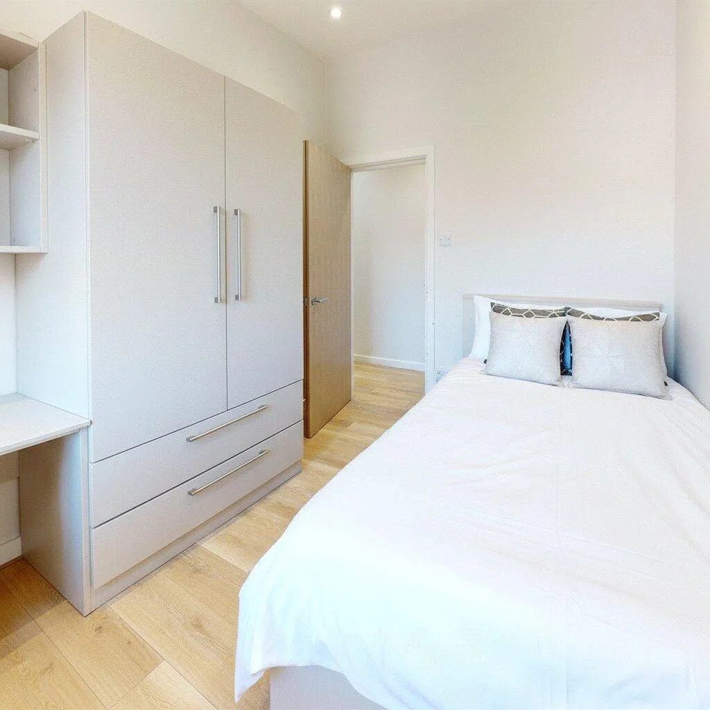 5 bedroom apartment for rent