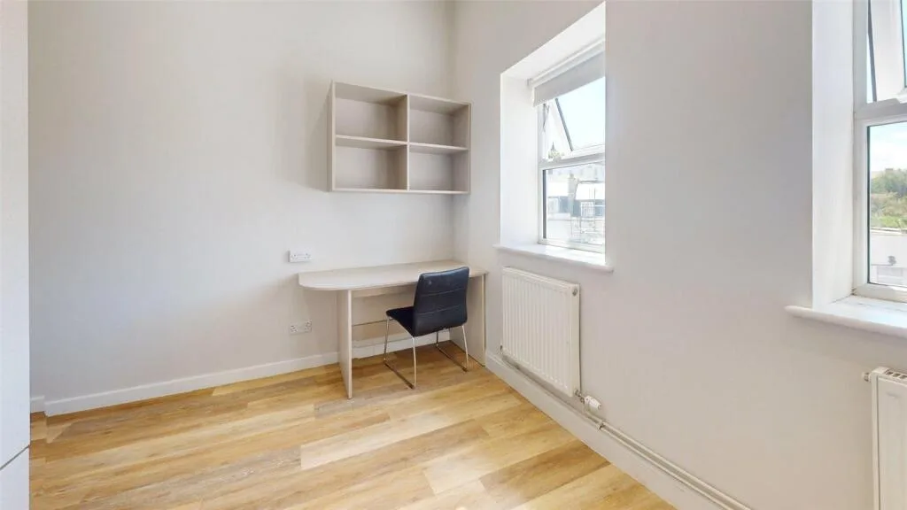 5 bedroom apartment for rent