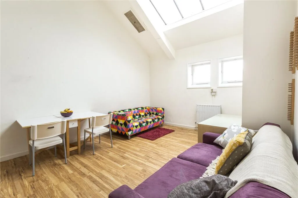 6 bedroom apartment for rent