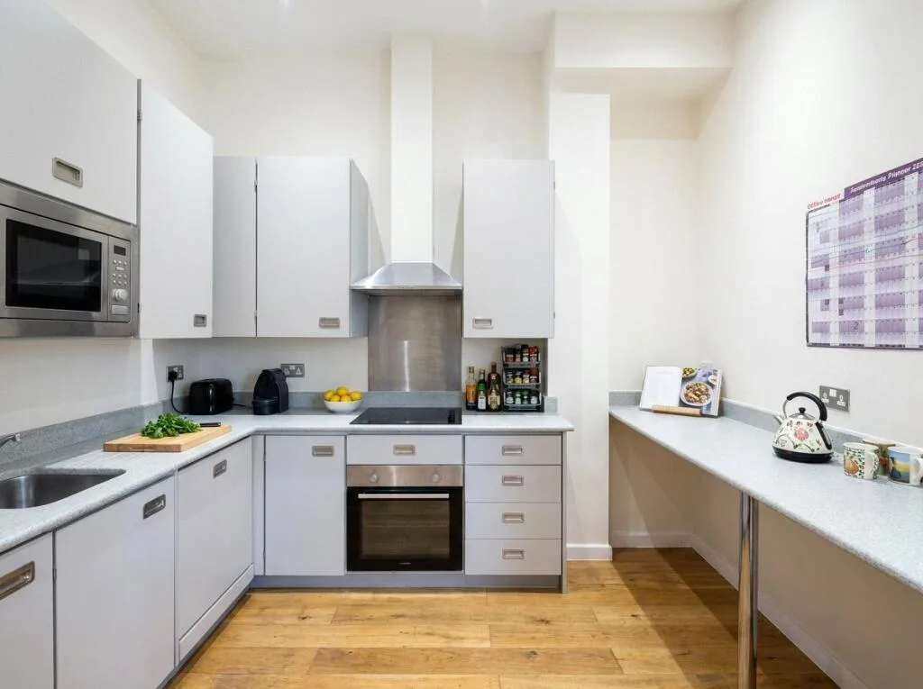 5 bedroom apartment for rent