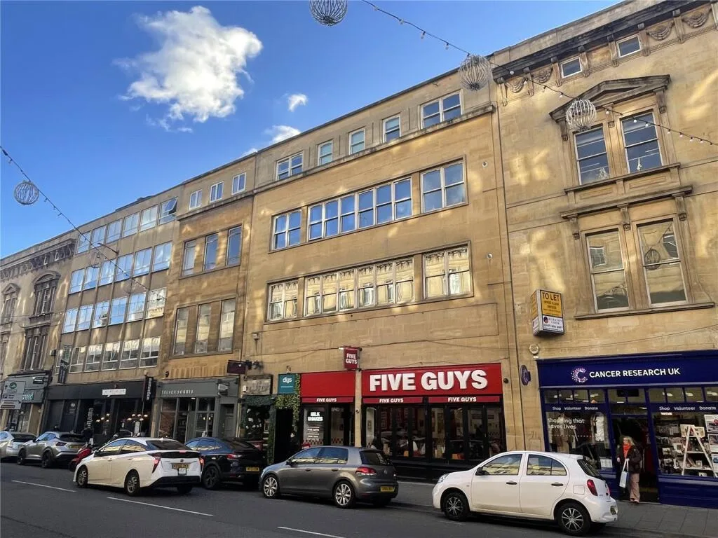 5 bedroom apartment for rent