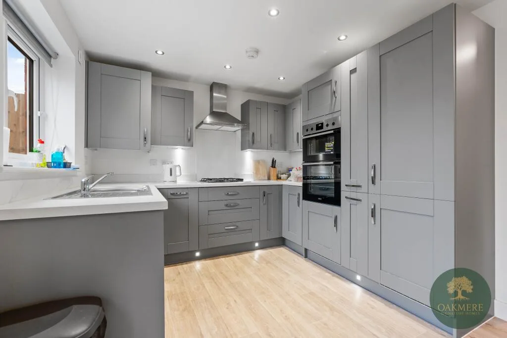 3 bedroom semi-detached house for rent
