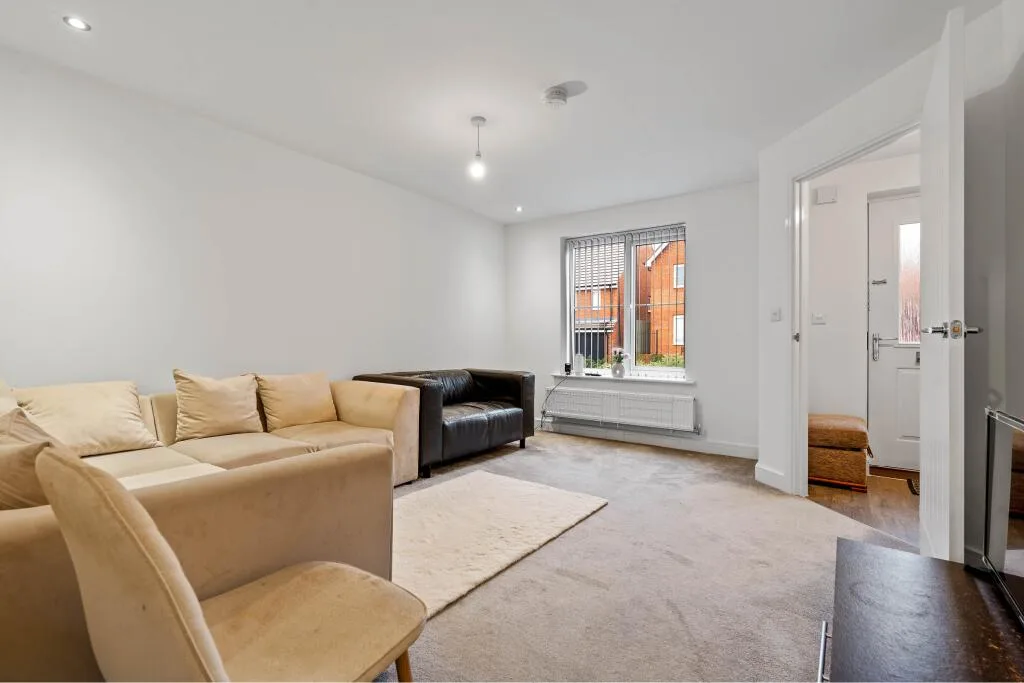 3 bedroom semi-detached house for rent