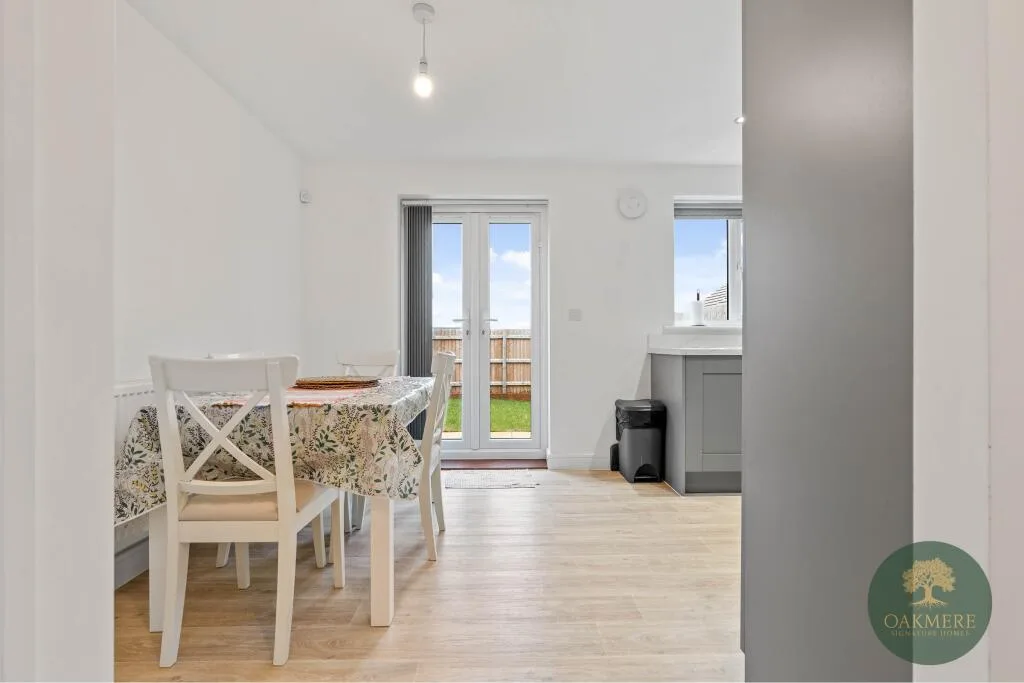 3 bedroom semi-detached house for rent