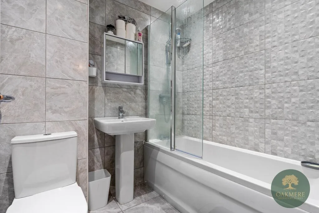 3 bedroom semi-detached house for rent