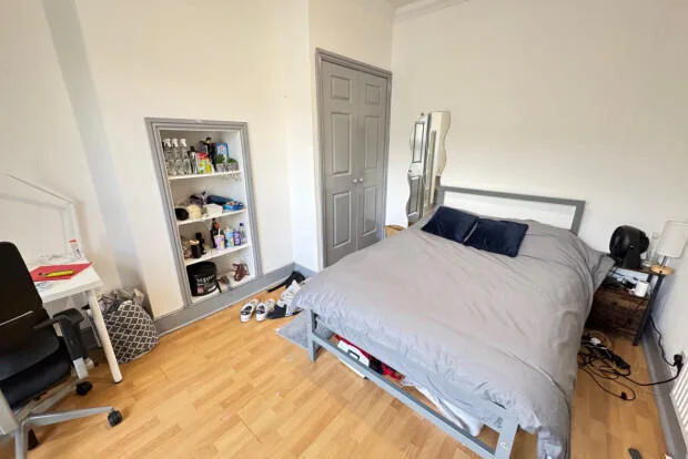 7 bedroom terraced house for rent