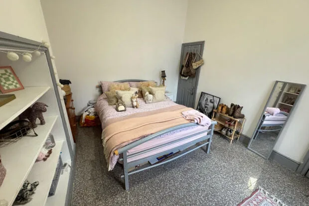 7 bedroom terraced house for rent