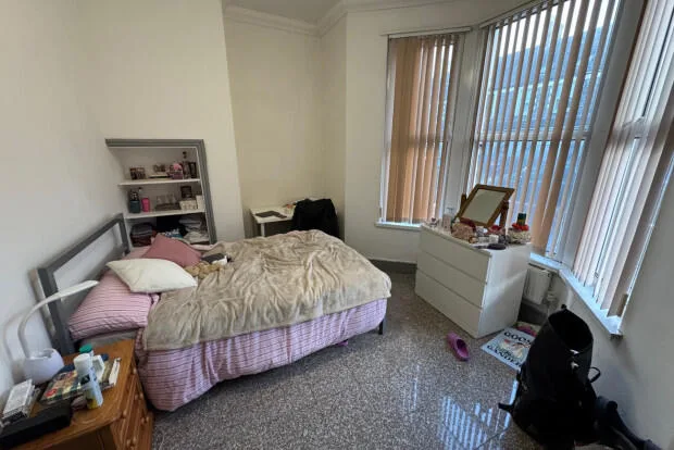 7 bedroom terraced house for rent
