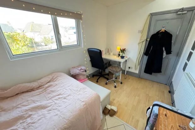 7 bedroom terraced house for rent