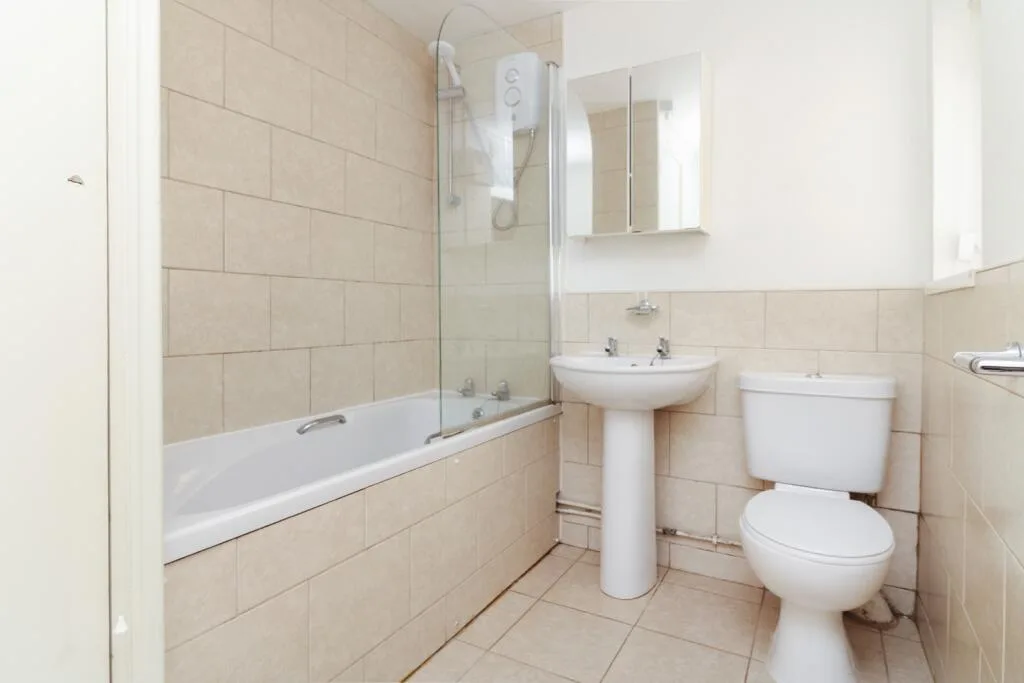 1 bedroom ground floor flat for rent
