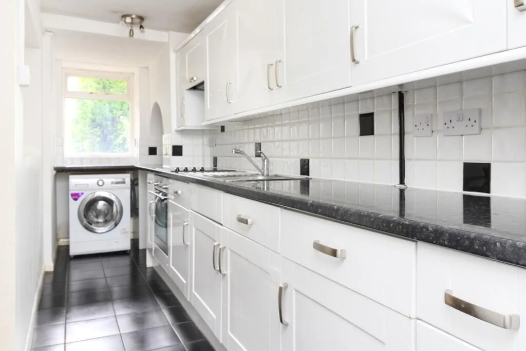 1 bedroom ground floor flat for rent