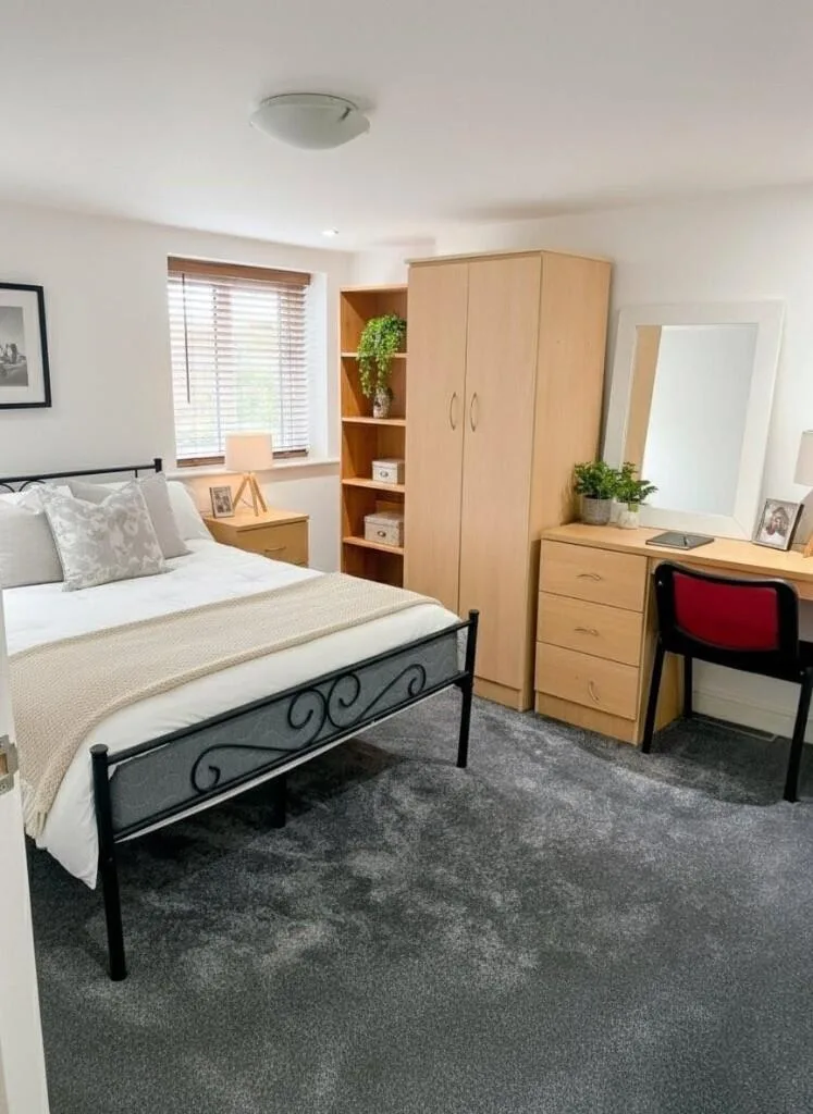 4 bedroom flat for rent