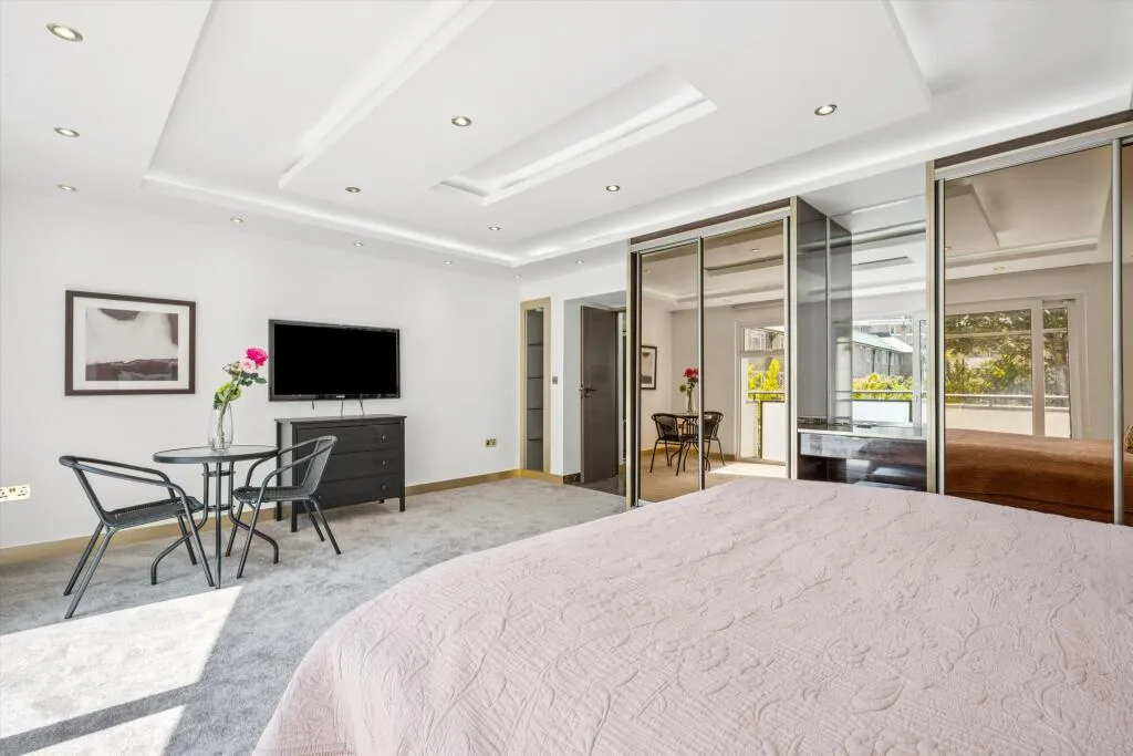 2 bedroom flat for rent