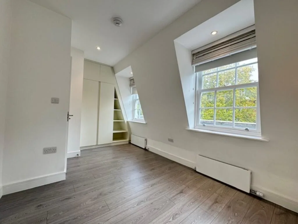 2 bedroom maisonette for rent