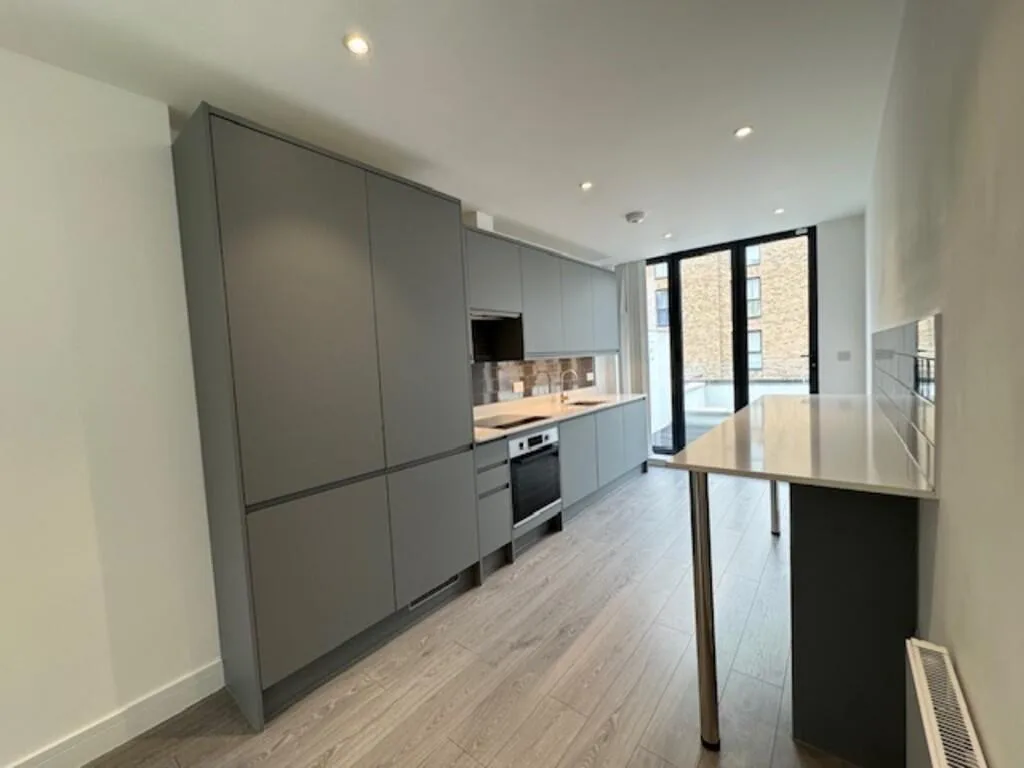 2 bedroom maisonette for rent