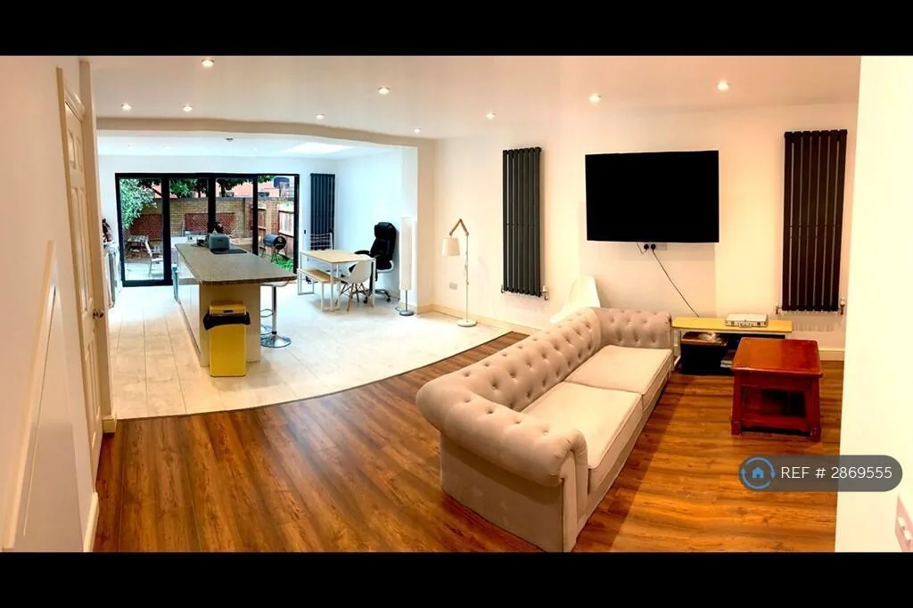1 bedroom house share for rent