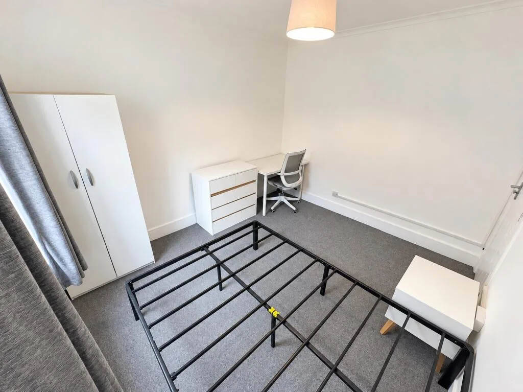 4 bedroom flat for rent
