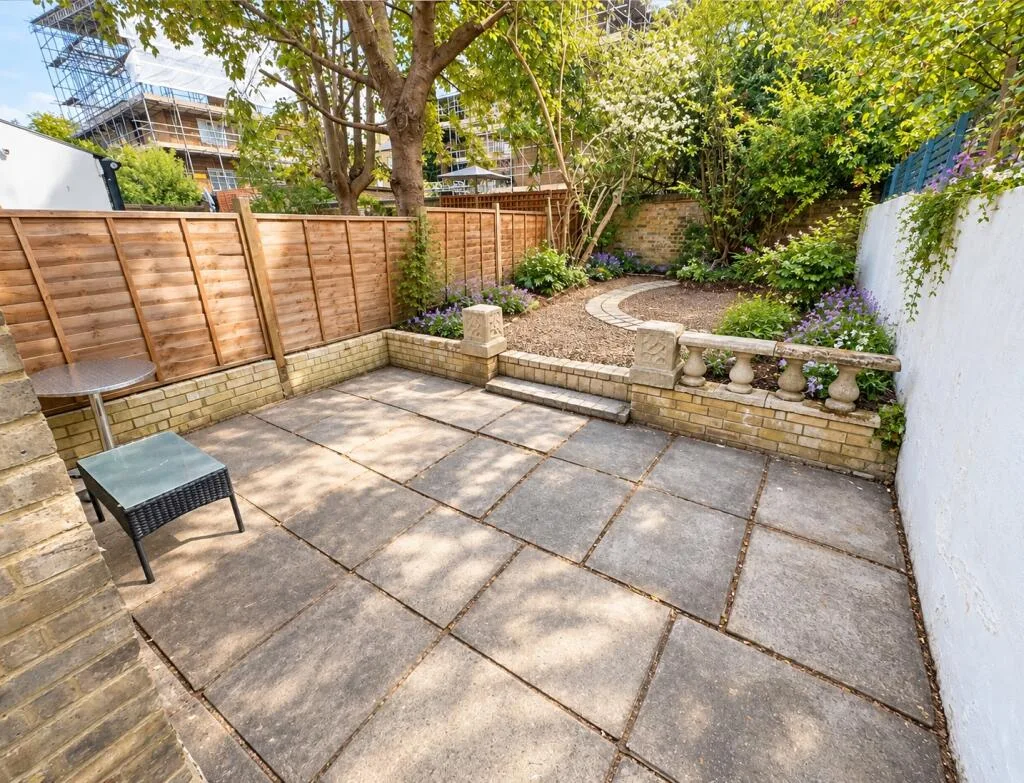 4 bedroom flat for rent