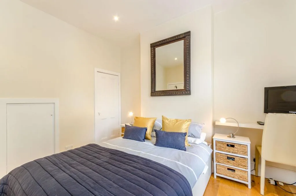 3 bedroom flat for rent