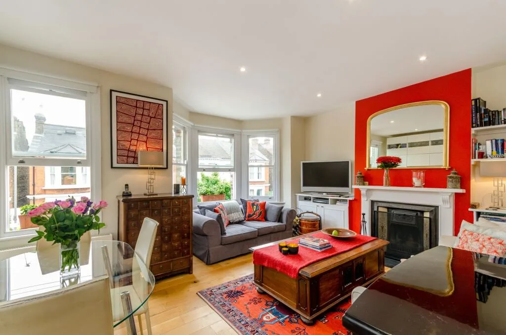 3 bedroom flat for rent