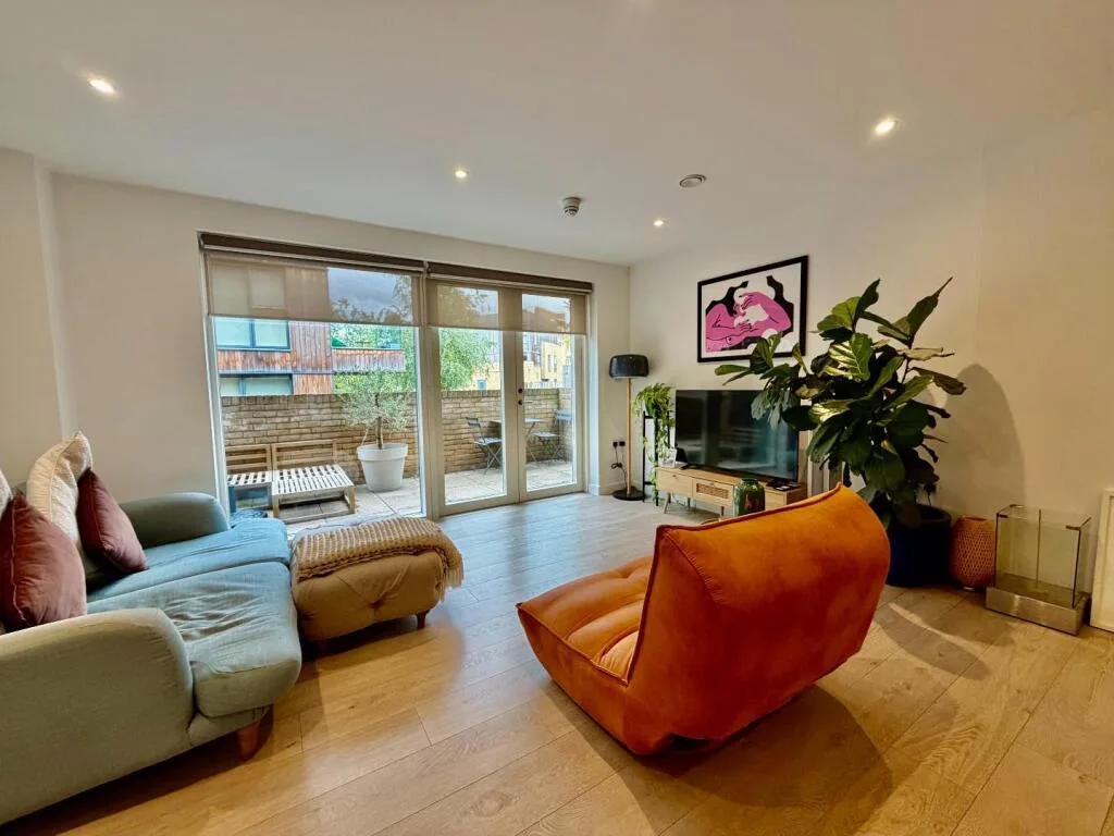 2 bedroom flat for rent