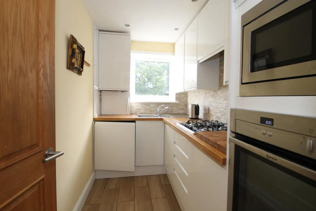 4 bedroom maisonette for rent
