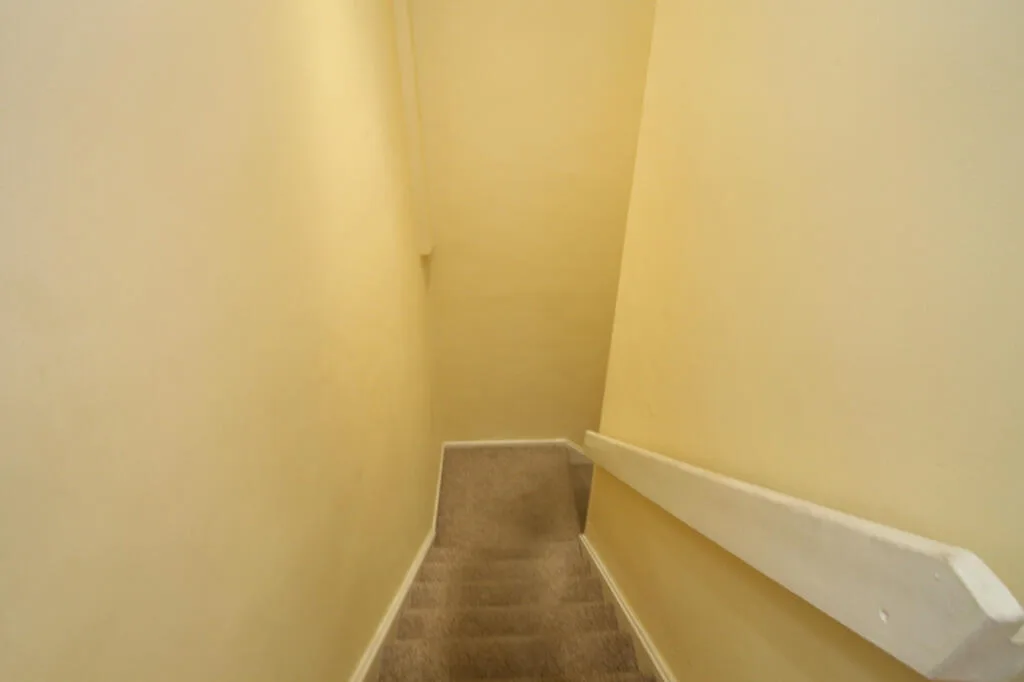 4 bedroom maisonette for rent