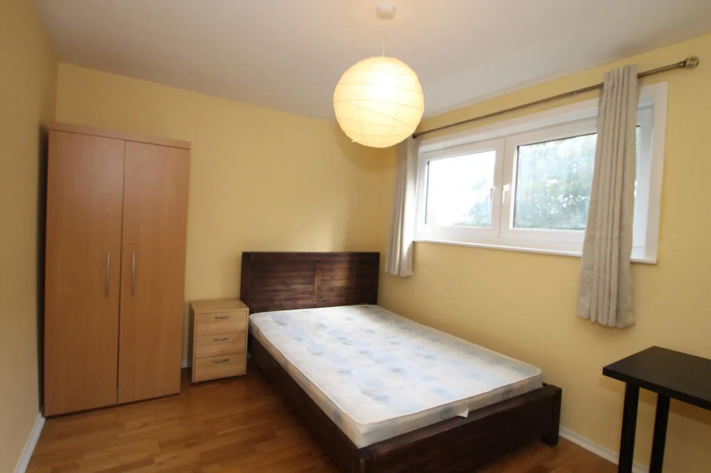 4 bedroom maisonette for rent