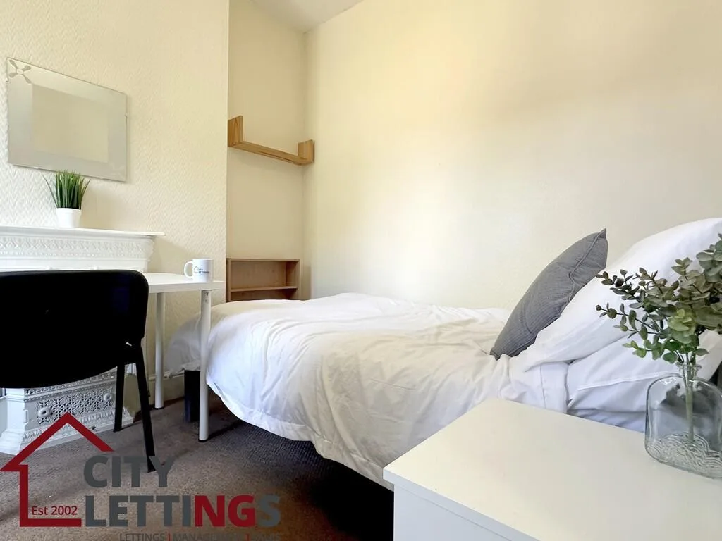 4 bedroom terraced house for rent