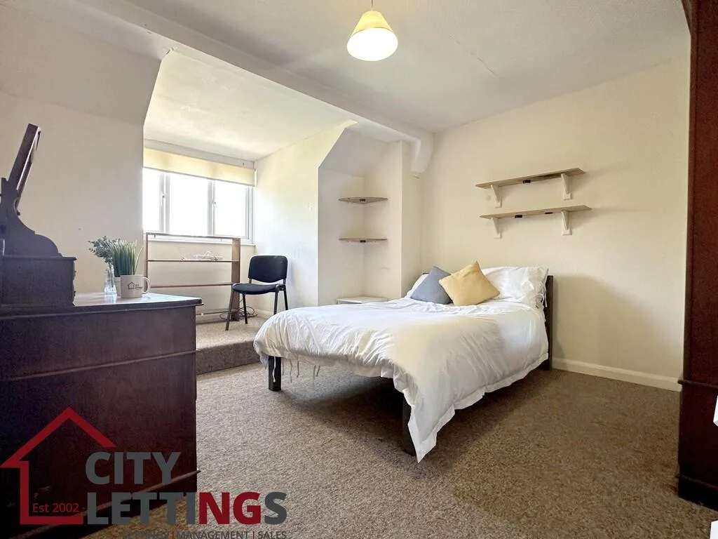 4 bedroom terraced house for rent