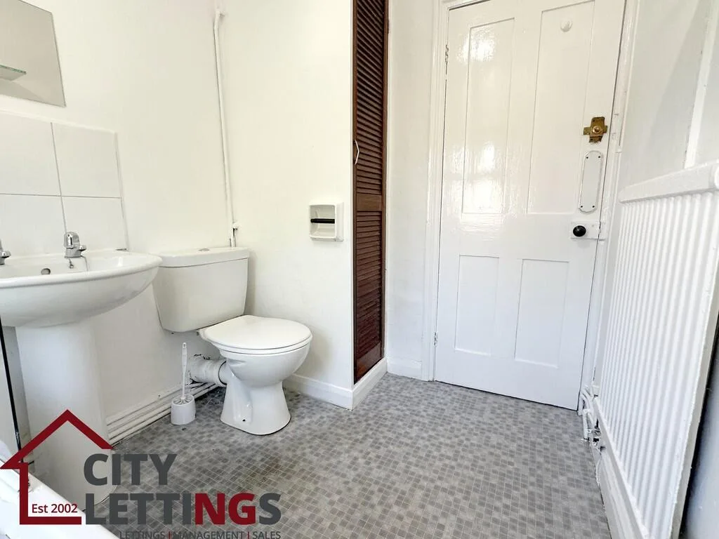 4 bedroom terraced house for rent
