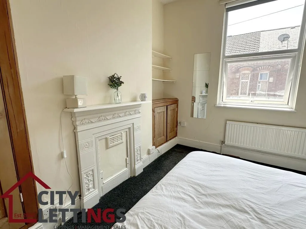 4 bedroom terraced house for rent