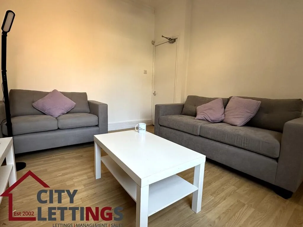 4 bedroom terraced house for rent