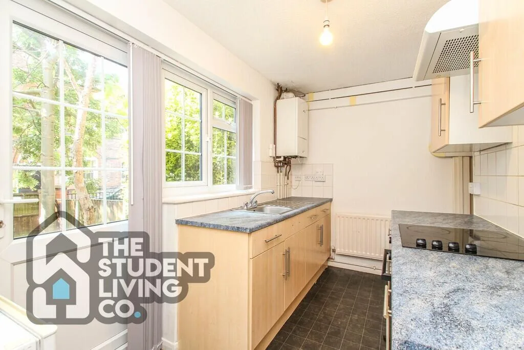 4 bedroom terraced house for rent
