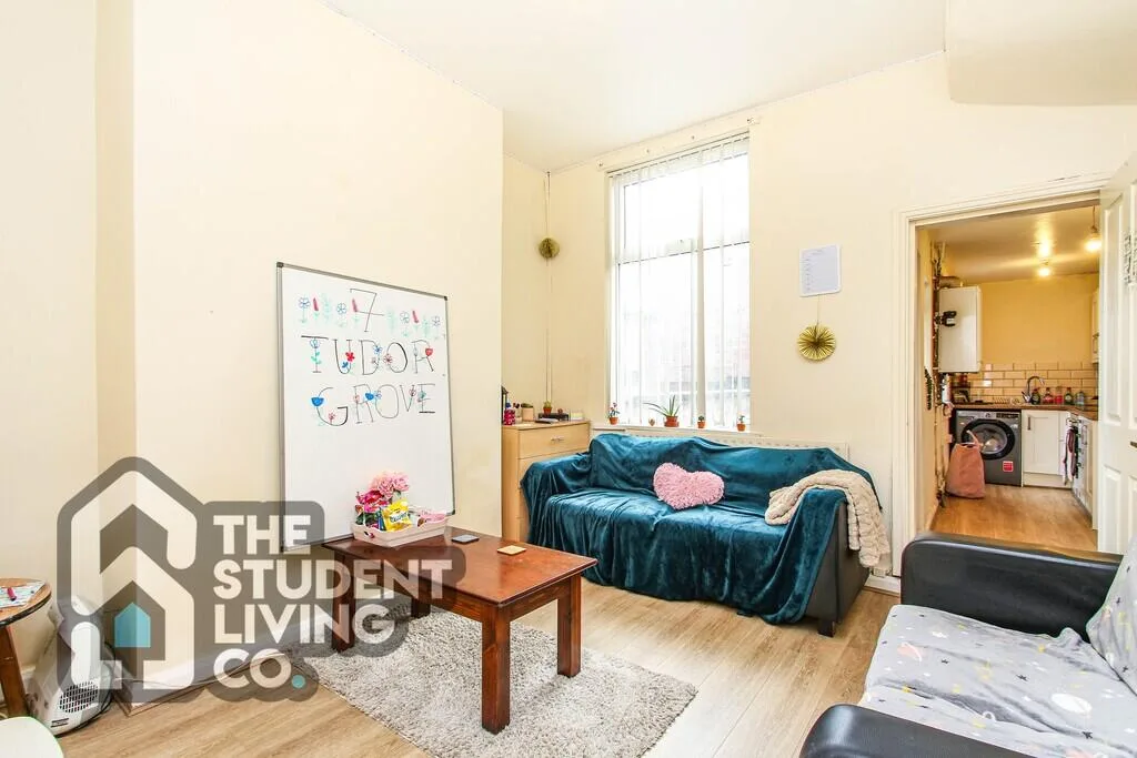 4 bedroom terraced house for rent