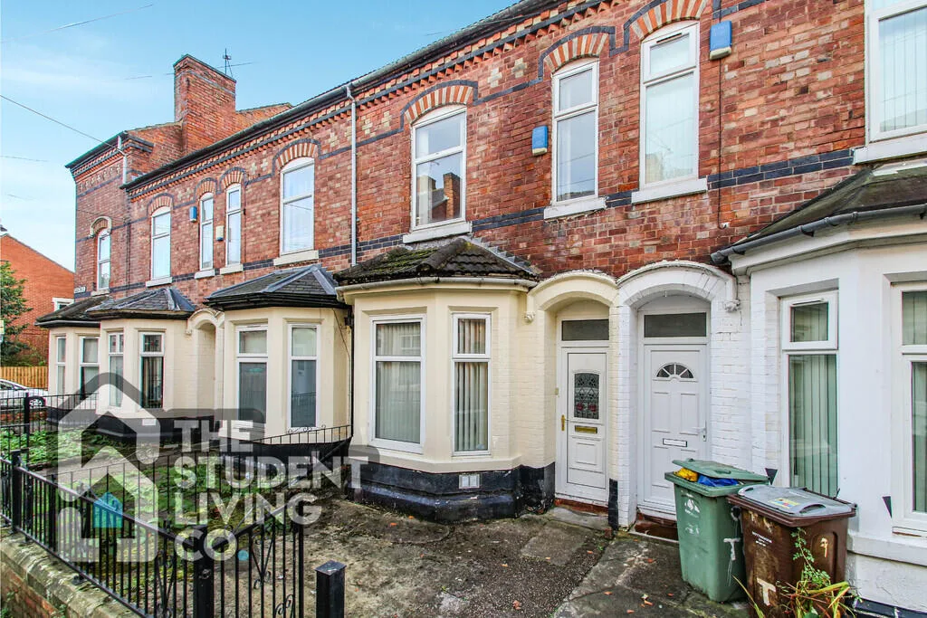 4 bedroom terraced house for rent