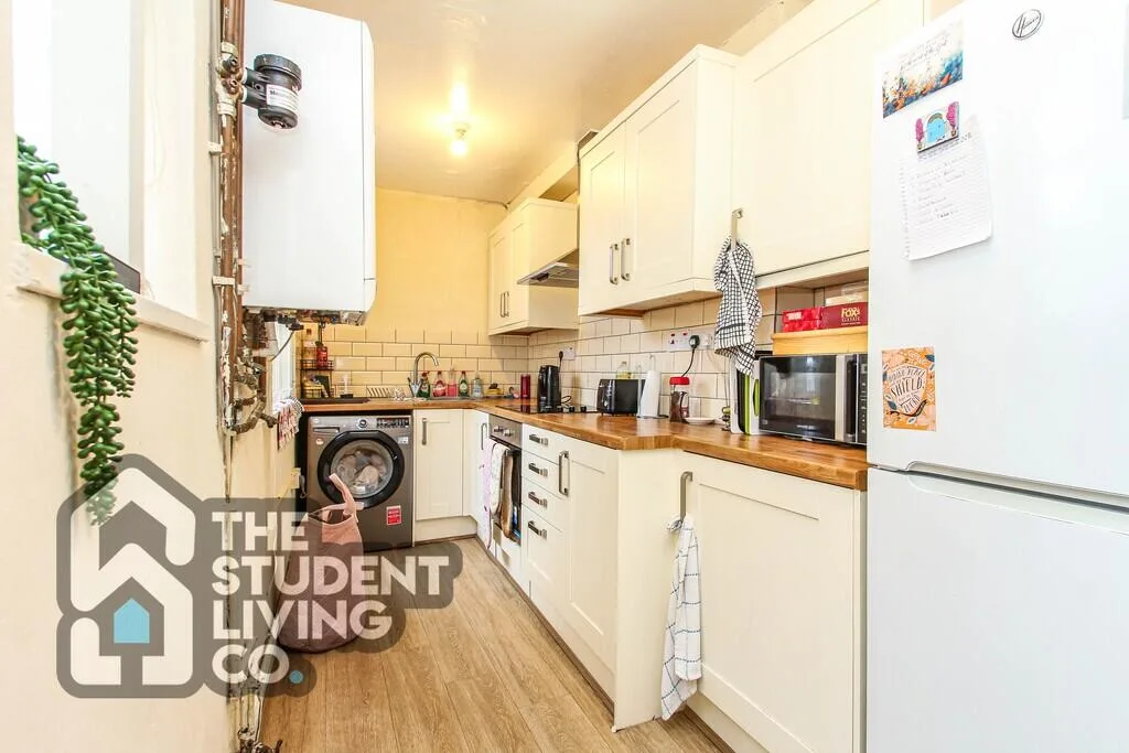 4 bedroom terraced house for rent