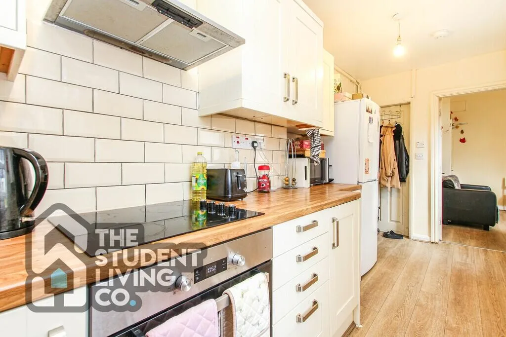 4 bedroom terraced house for rent