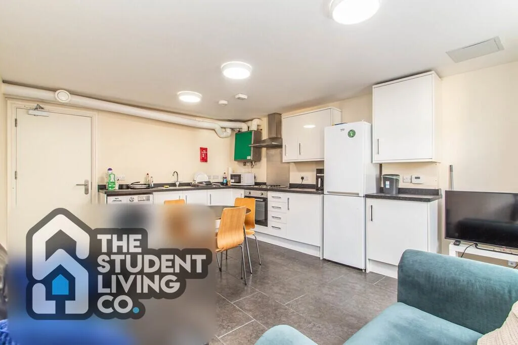 4 bedroom apartment for rent