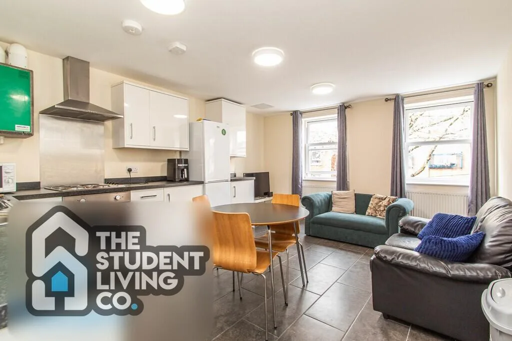 4 bedroom apartment for rent