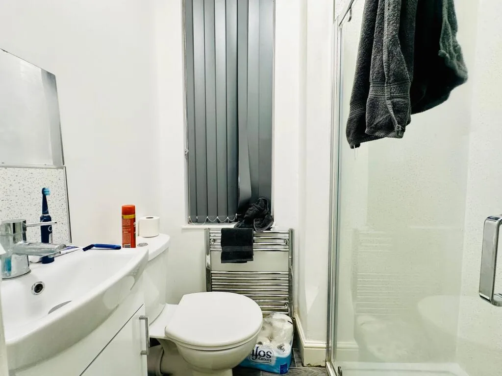 7 bedroom semi-detached house for rent