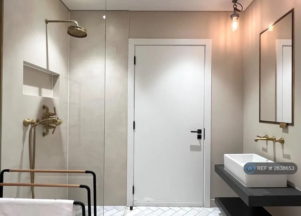 2 bedroom maisonette for rent