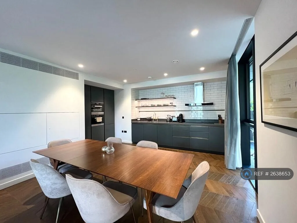 2 bedroom maisonette for rent