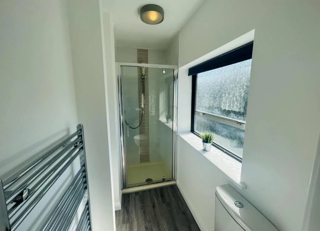 4 bedroom semi-detached house for rent